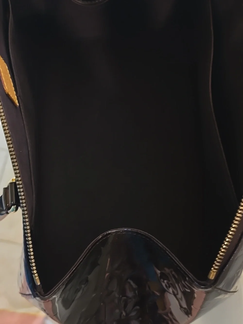 Louis Vuitton Sherwood - Picture 6 of 9
